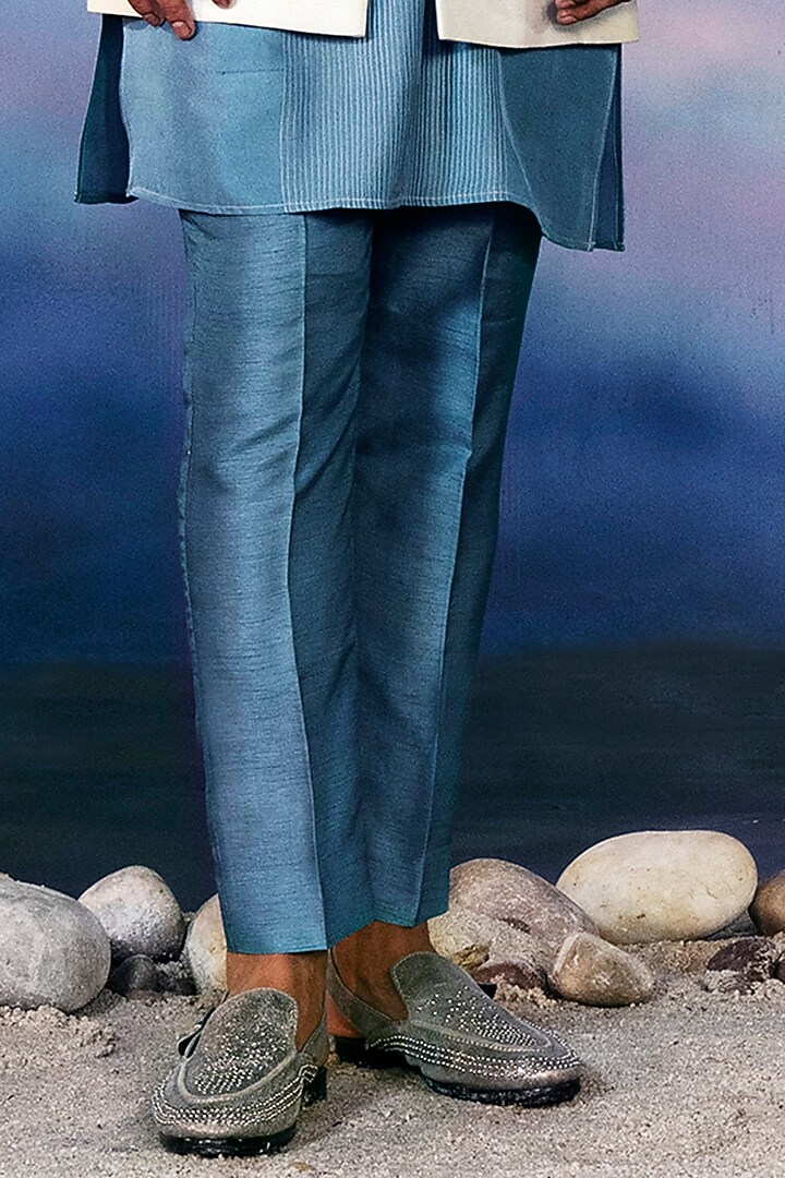 Ivory Silk Printed & Hand Embroidered Groom Sherwani Set by Rohit Gandhi & Rahul Khanna Men at Pernia's Pop Up Shop