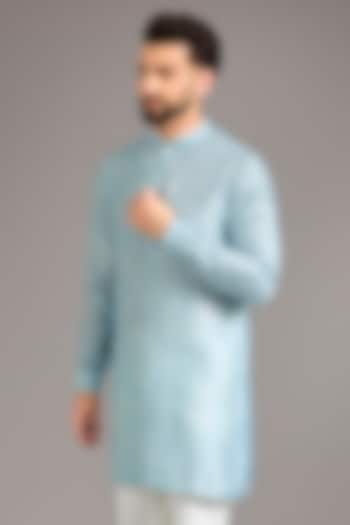 Ice-Blue Gusseted Cotton Kurta by Rohit Gandhi & Rahul Khanna Men at Pernia's Pop Up Shop