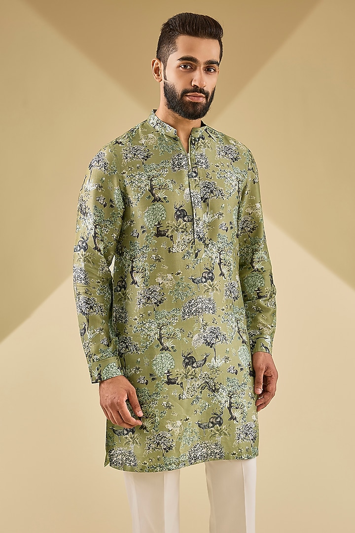 Ash Green Gusseted Cotton Printed Kurta by Rohit Gandhi & Rahul Khanna Men at Pernia's Pop Up Shop