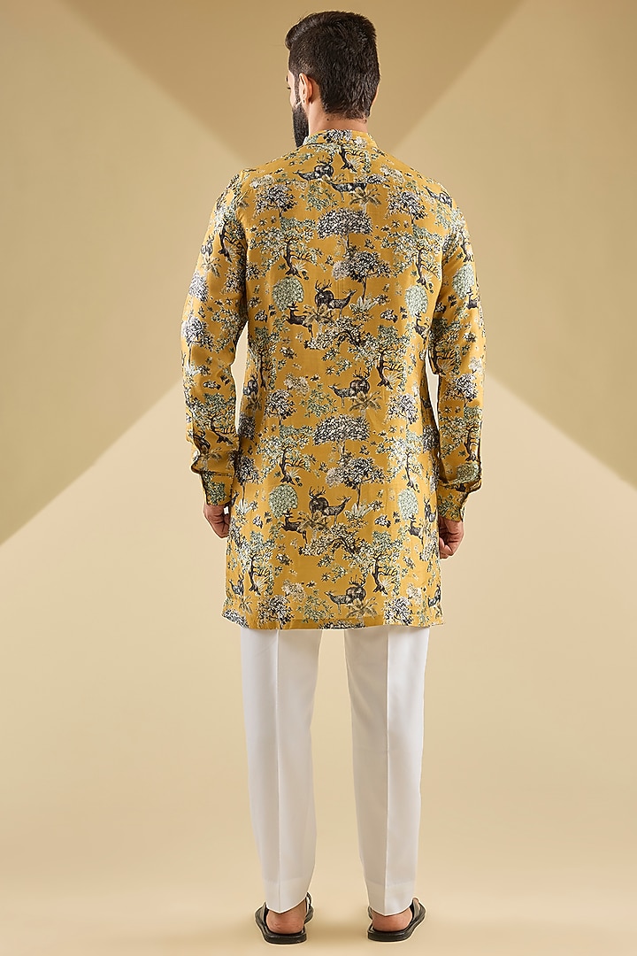 Mustard Gusseted Cotton Printed Kurta by Rohit Gandhi & Rahul Khanna Men at Pernia's Pop Up Shop
