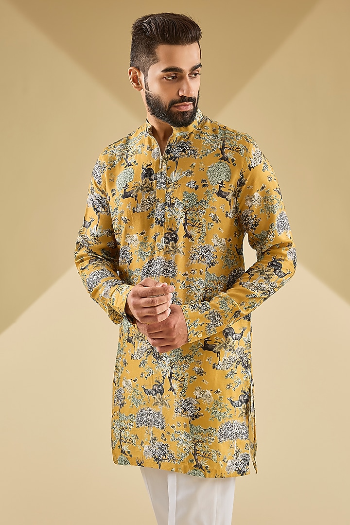 Mustard Gusseted Cotton Printed Kurta by Rohit Gandhi & Rahul Khanna Men at Pernia's Pop Up Shop