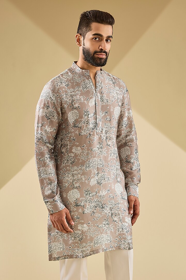 Vintage Rose Gusseted Cotton Printed Kurta by Rohit Gandhi & Rahul Khanna Men at Pernia's Pop Up Shop