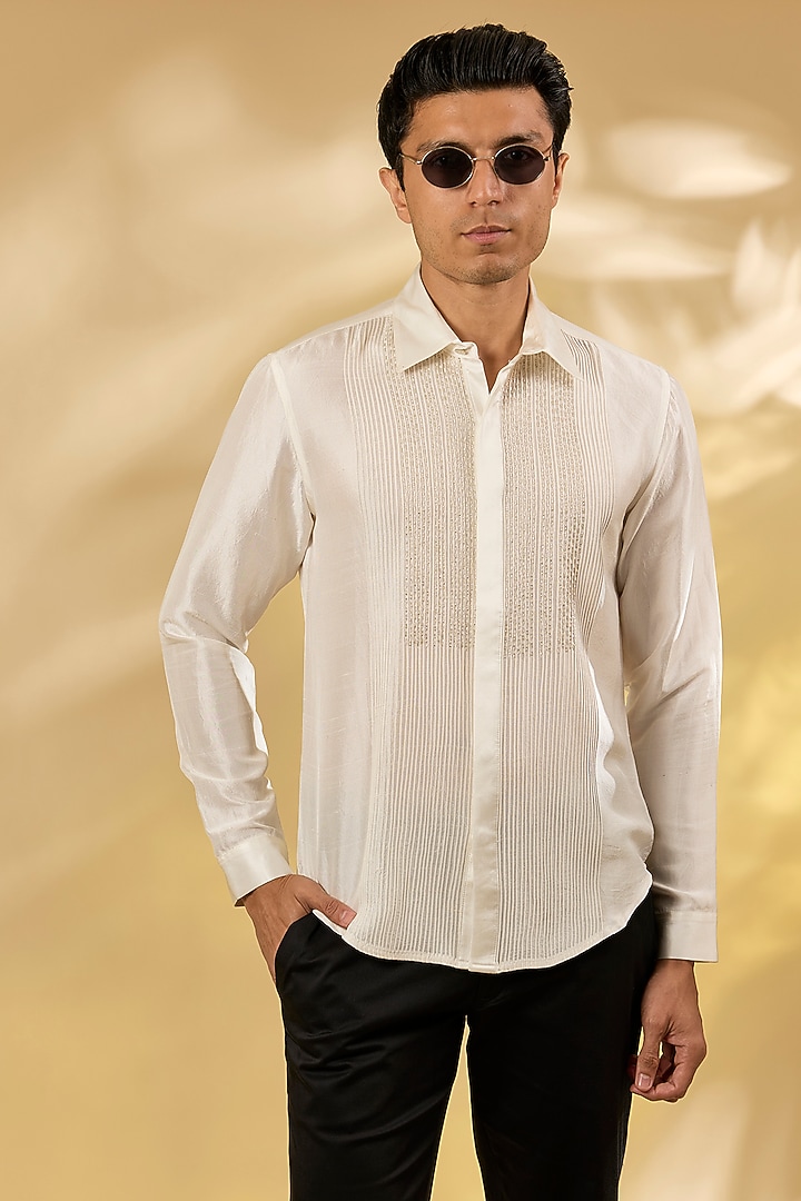 Off-White Cotton Pintuck & Hand Embroidered Wedding Shirt by Rohit Gandhi & Rahul Khanna Men at Pernia's Pop Up Shop