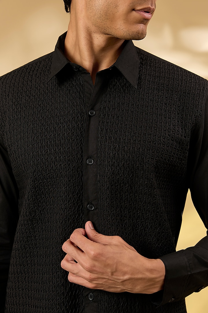 Black Cotton Textured Party Wear Shirt by Rohit Gandhi & Rahul Khanna Men at Pernia's Pop Up Shop