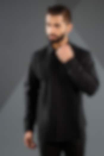 Black Embroidered Cotton Shirt by Rohit Gandhi & Rahul Khanna Men at Pernia's Pop Up Shop