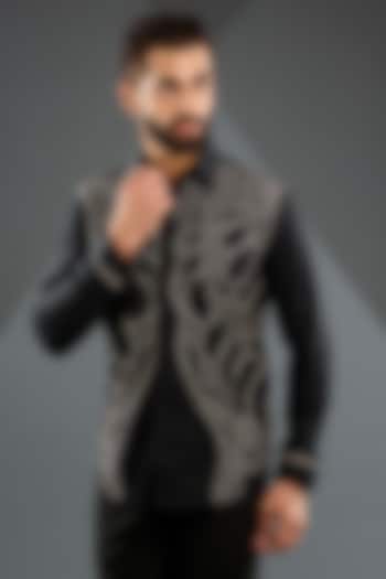 Black Embroidered Cotton Shirt by Rohit Gandhi & Rahul Khanna Men at Pernia's Pop Up Shop