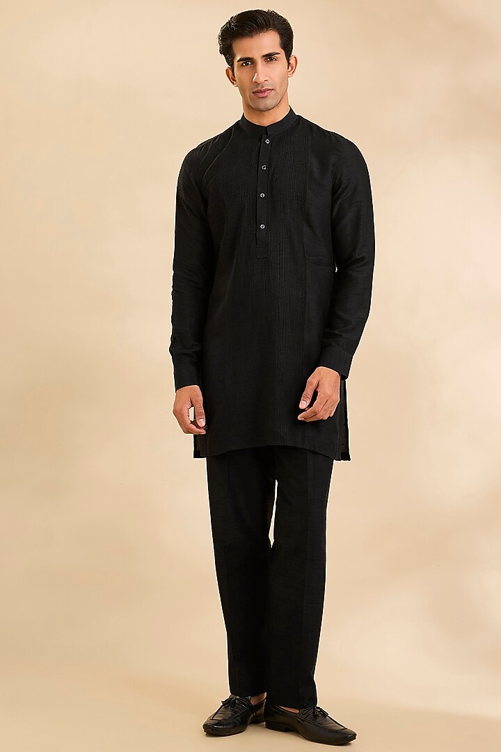 Black Silk Bundi Jacket Set by Rohit Gandhi & Rahul Khanna Men at Pernia's Pop Up Shop