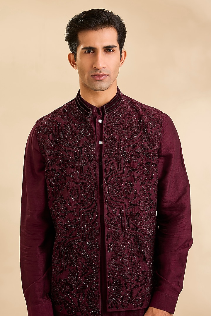 Berry-Colored Silk Bundi Jacket Set by Rohit Gandhi & Rahul Khanna Men at Pernia's Pop Up Shop