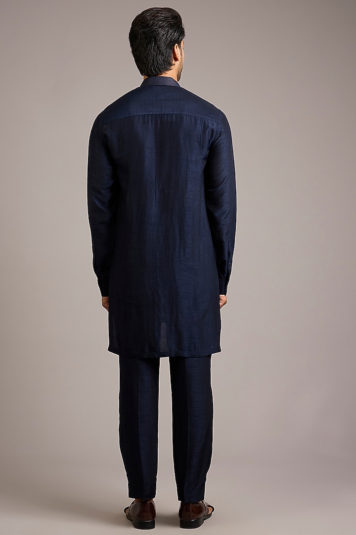 Navy Silk Embroidered Bundi Jacket Set by Rohit Gandhi & Rahul Khanna Men at Pernia's Pop Up Shop