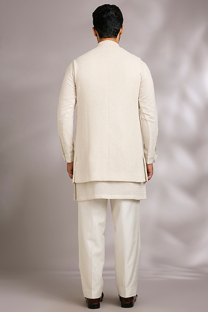 Ivory Silk Bundi Jacket Set by Rohit Gandhi & Rahul Khanna Men at Pernia's Pop Up Shop
