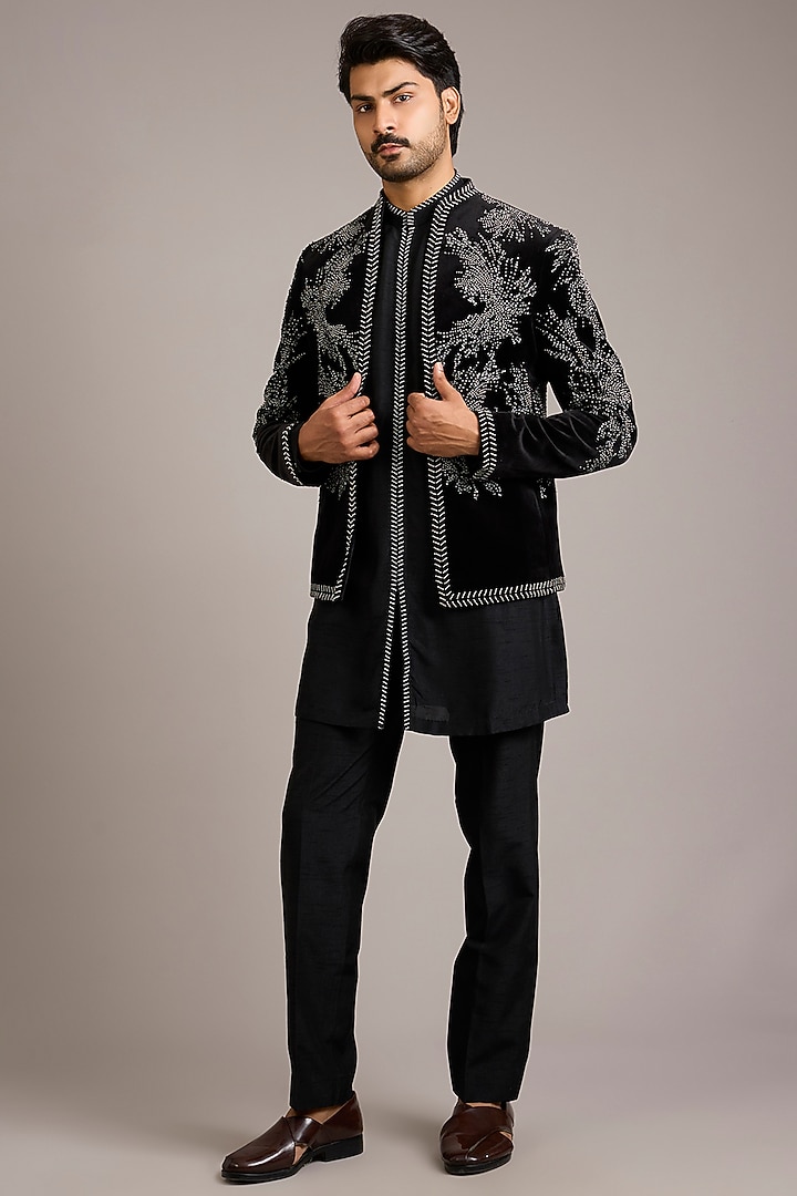 Black Velvet Embroidered Groom Indowestern Set by Rohit Gandhi & Rahul Khanna Men at Pernia's Pop Up Shop