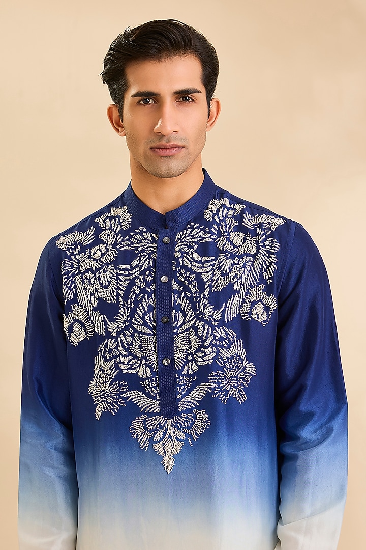 Ivory-Ink Blue Silk Kurta Set by Rohit Gandhi & Rahul Khanna Men at Pernia's Pop Up Shop