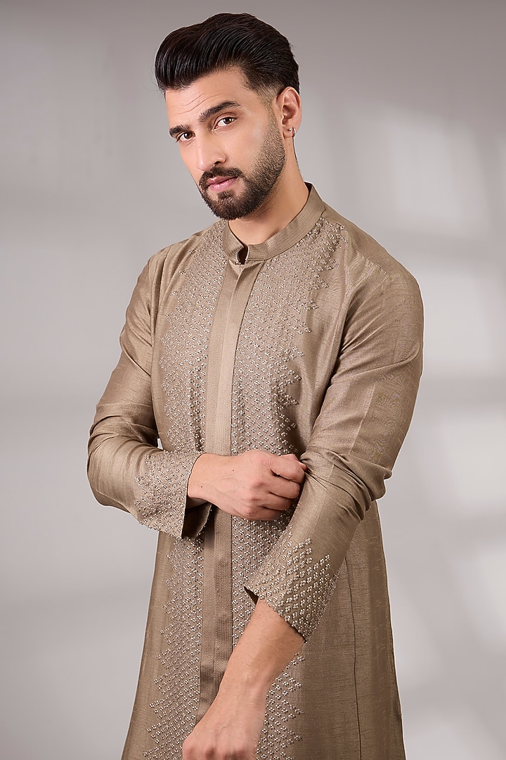 Antique Gold Silk Kurta Set by Rohit Gandhi & Rahul Khanna Men at Pernia's Pop Up Shop