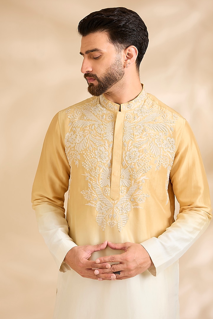 Mustard-White Silk Kurta Set by Rohit Gandhi & Rahul Khanna Men at Pernia's Pop Up Shop