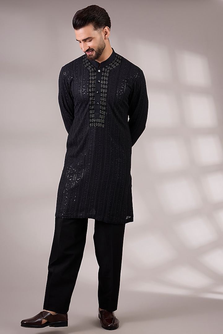 Black Georgette Kurta Set by Rohit Gandhi & Rahul Khanna Men at Pernia's Pop Up Shop