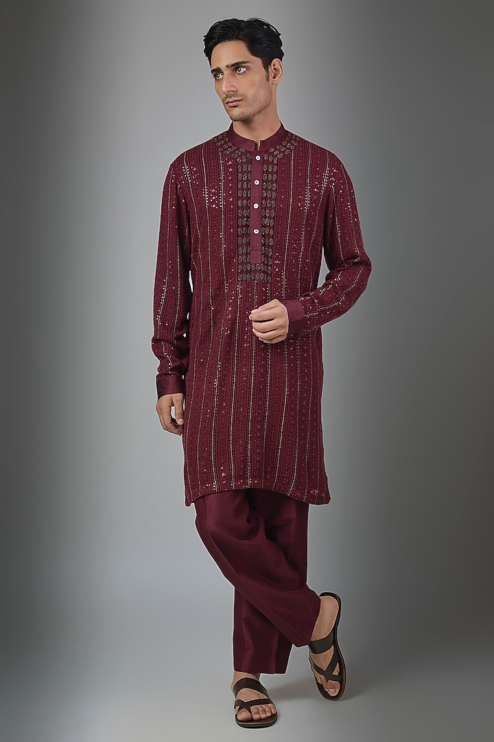 Deep Crimson Georgette Kurta Set by Rohit Gandhi & Rahul Khanna Men at Pernia's Pop Up Shop