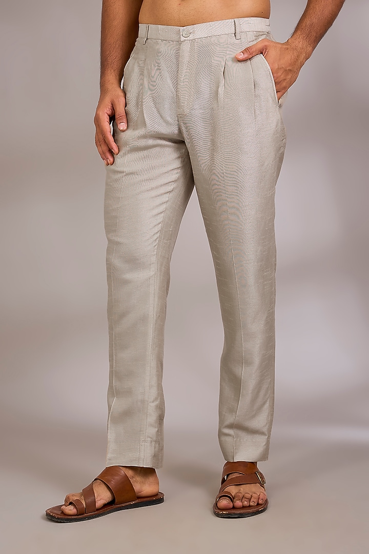 Beige Cream Silk Kurta Set by Rohit Gandhi & Rahul Khanna Men at Pernia's Pop Up Shop