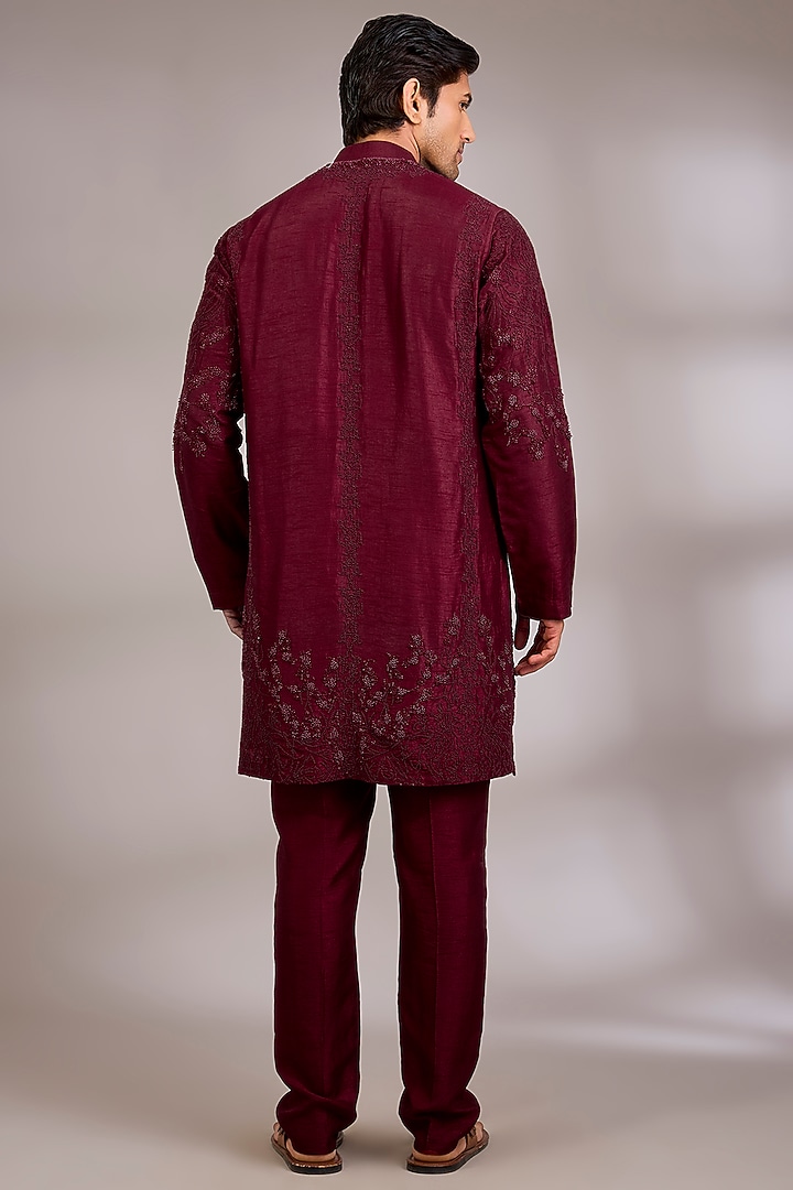 Deep Crimson Silk Kurta Set by Rohit Gandhi & Rahul Khanna Men at Pernia's Pop Up Shop