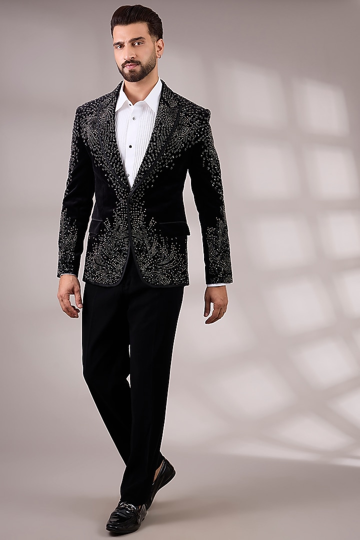 Black Velvet Tuxedo Set by Rohit Gandhi & Rahul Khanna Men at Pernia's Pop Up Shop