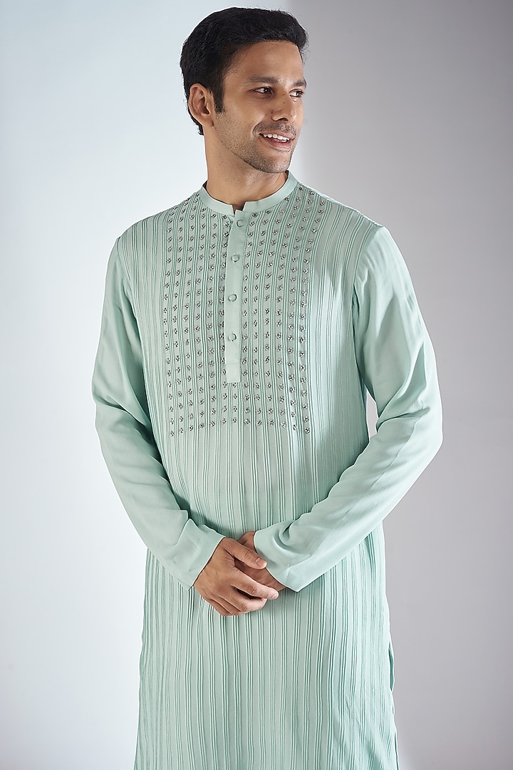 Leaf Green Georgette Embroidered Kurta by Rohit Gandhi & Rahul Khanna Men at Pernia's Pop Up Shop