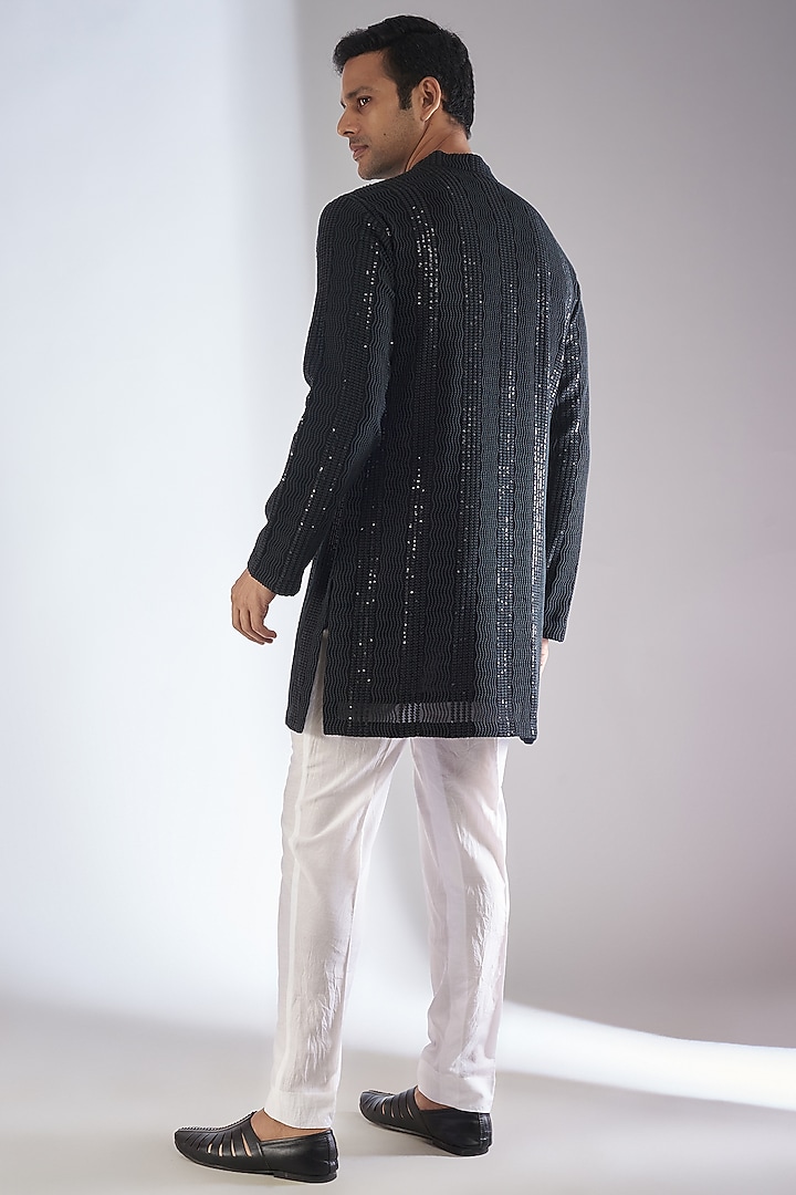 Black Chikankari Embroidered Kurta by Rohit Gandhi & Rahul Khanna Men at Pernia's Pop Up Shop