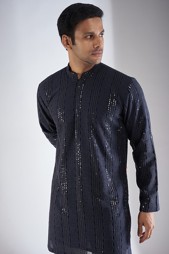 Navy Blue Chikankari Embroidered Kurta by Rohit Gandhi & Rahul Khanna Men at Pernia's Pop Up Shop