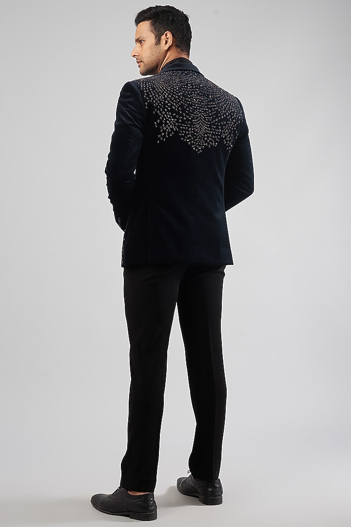 Navy Blue Crepe Embroidered Tuxedo Jacket Set by Rohit Gandhi & Rahul Khanna Men at Pernia's Pop Up Shop