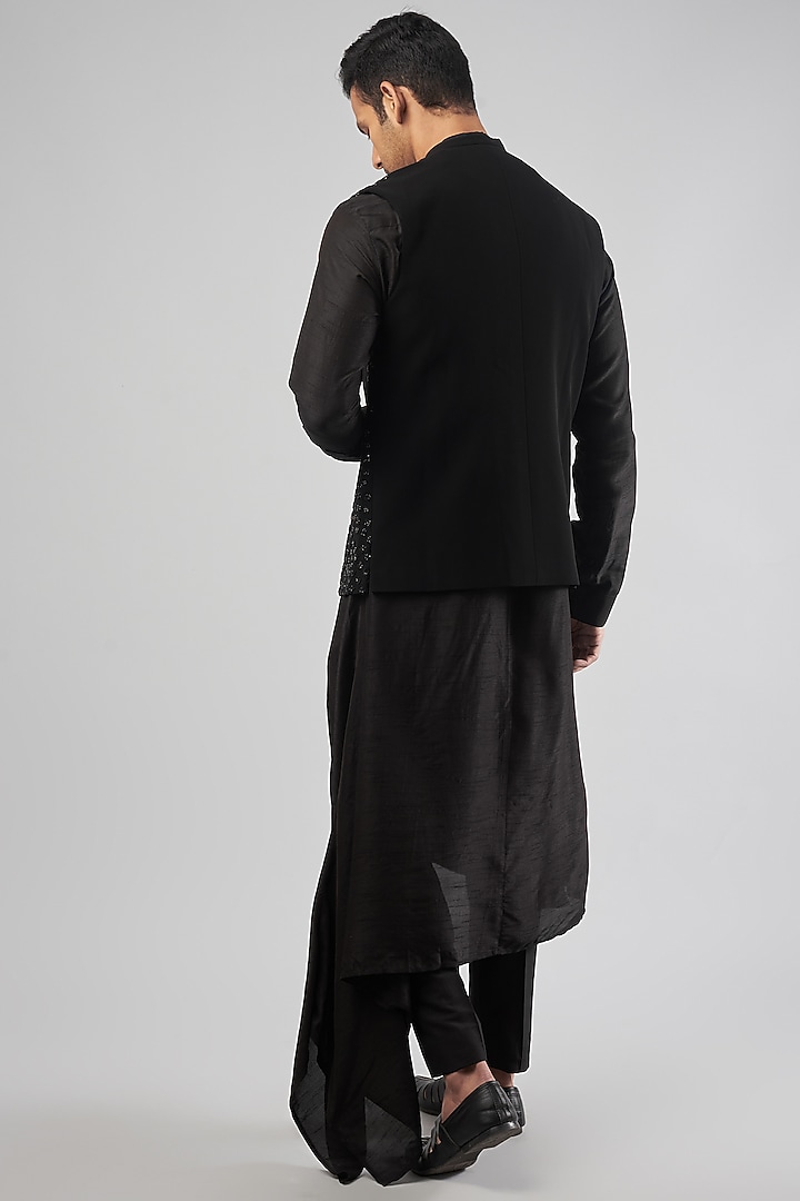 Black Silk Embroidered Nehru Jacket Set by Rohit Gandhi & Rahul Khanna Men at Pernia's Pop Up Shop