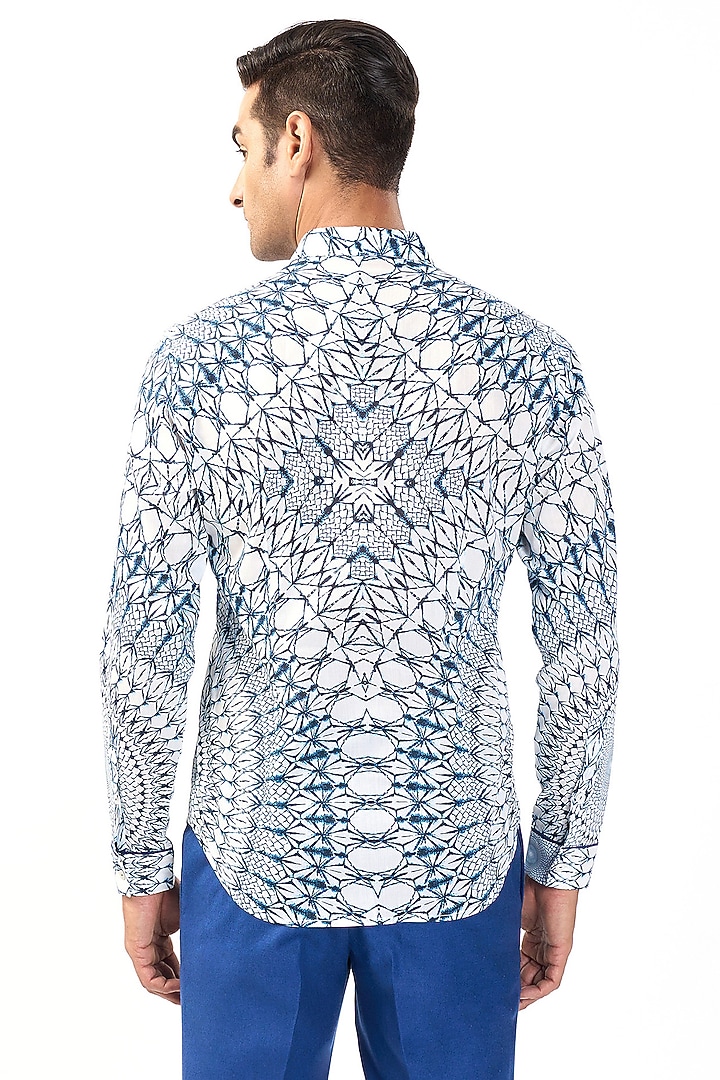 White Linen Placement Printed Wedding Shirt by Rohit Gandhi & Rahul Khanna Men at Pernia's Pop Up Shop