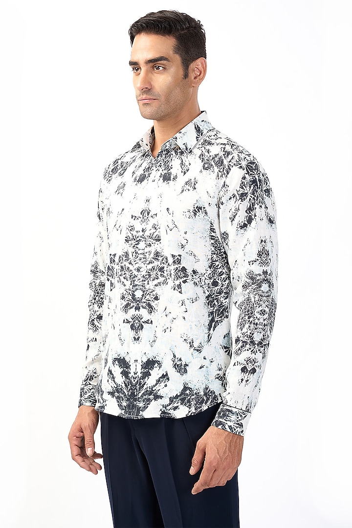 White Linen Placement Printed Wedding Shirt by Rohit Gandhi & Rahul Khanna Men at Pernia's Pop Up Shop