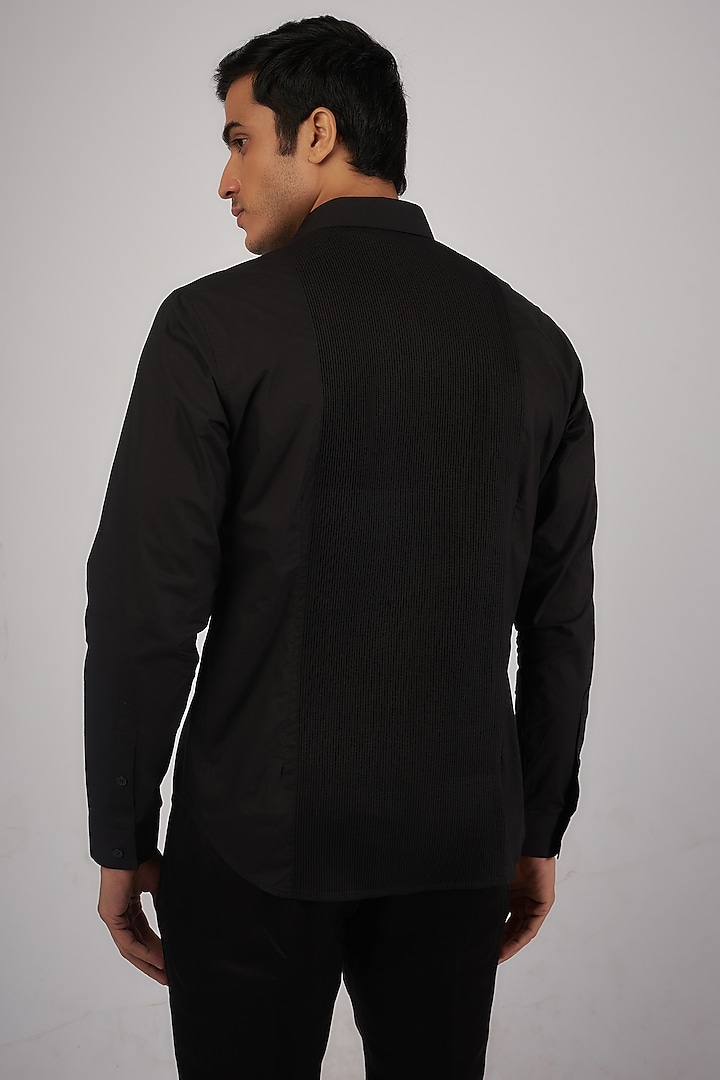 Black Cotton Embroidered Wedding Shirt by Rohit Gandhi & Rahul Khanna Men at Pernia's Pop Up Shop