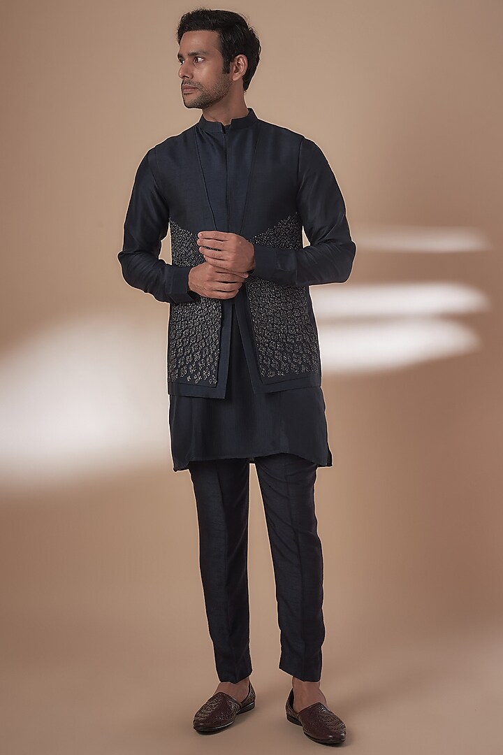 Navy Viscose Dupion Embellished Bundi Jacket Set by Rohit Gandhi & Rahul Khanna Men at Pernia's Pop Up Shop