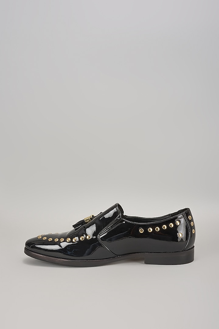Black Leather Shoes by Rohit Gandhi & Rahul Khanna Men at Pernia's Pop Up Shop