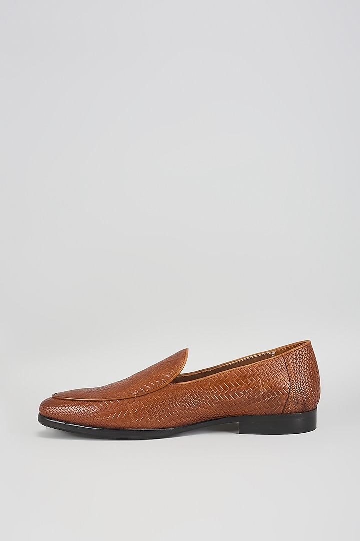 Tan Leather Shoes by Rohit Gandhi & Rahul Khanna Men at Pernia's Pop Up Shop