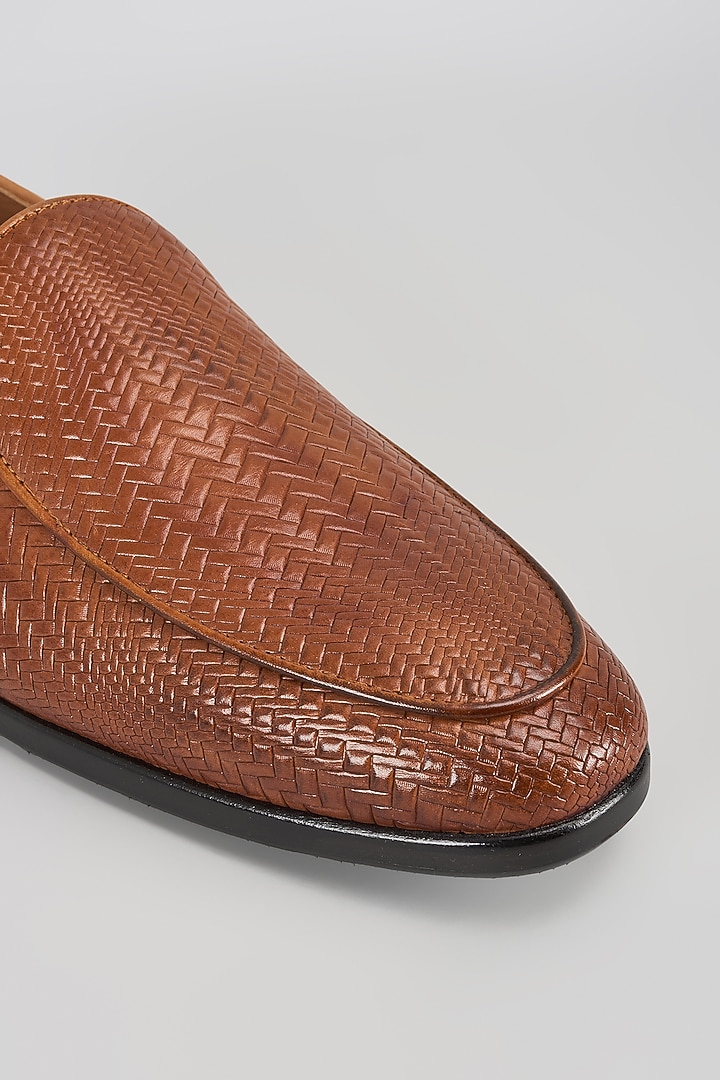 Tan Leather Shoes by Rohit Gandhi & Rahul Khanna Men at Pernia's Pop Up Shop