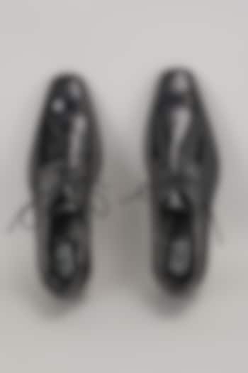 Black Leather Shoes by Rohit Gandhi & Rahul Khanna Men at Pernia's Pop Up Shop