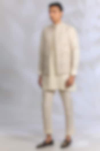 Ivory Raw Silk Bundi Jacket Set by Rohit Gandhi & Rahul Khanna Men at Pernia's Pop Up Shop