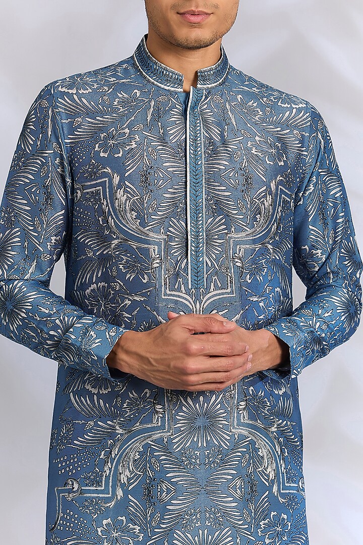 Ice Blue Gusseted Cotton Kurta by Rohit Gandhi & Rahul Khanna Men at Pernia's Pop Up Shop