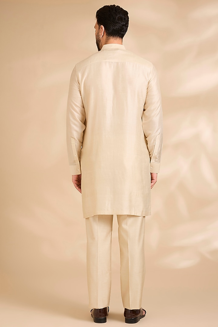 Beige Cream Silk Groom Sherwani Set by Rohit Gandhi & Rahul Khanna Men at Pernia's Pop Up Shop
