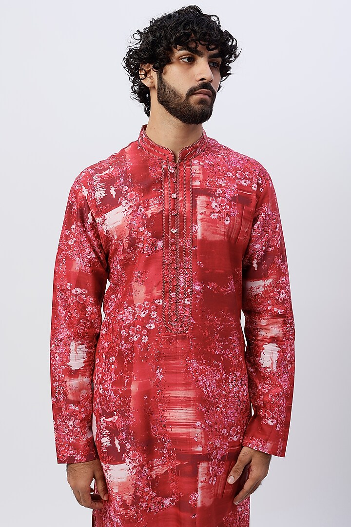 Red Printed Kurta Set by Rohit Gandhi & Rahul Khanna Men at Pernia's Pop Up Shop