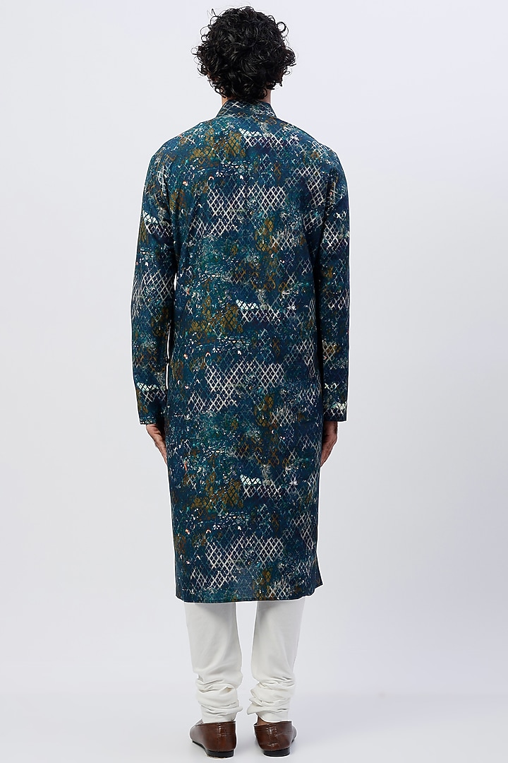 Blue Printed Kurta Set by Rohit Gandhi & Rahul Khanna Men at Pernia's Pop Up Shop