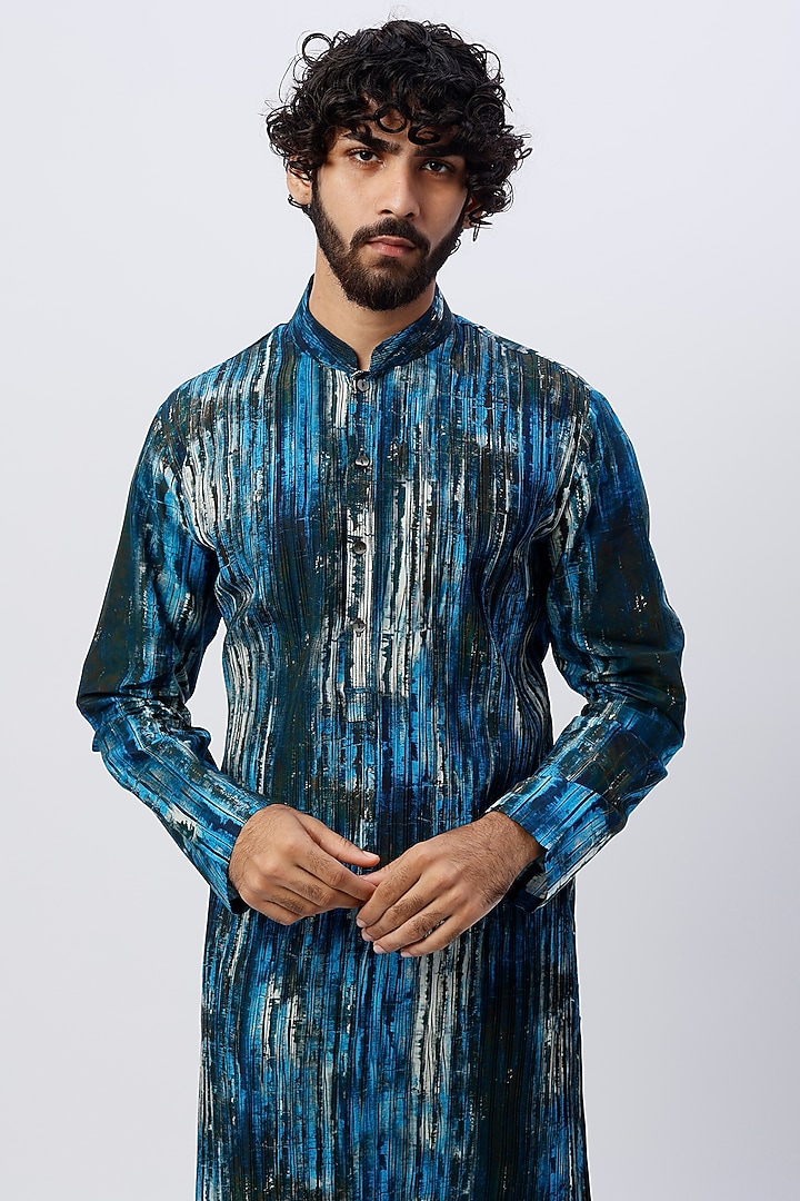 Blue Cotton Printed Kurta Set by Rohit Gandhi & Rahul Khanna Men at Pernia's Pop Up Shop