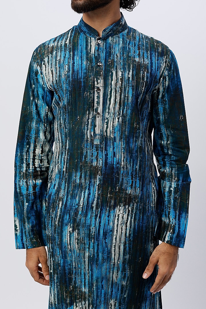 Blue Cotton Printed Kurta Set by Rohit Gandhi & Rahul Khanna Men at Pernia's Pop Up Shop