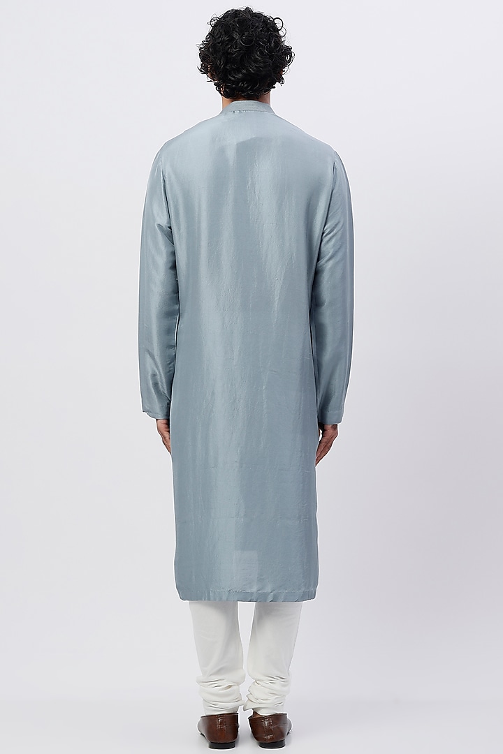 Turquoise Silk Embroidered Handcrafted Kurta Set by Rohit Gandhi & Rahul Khanna Men at Pernia's Pop Up Shop