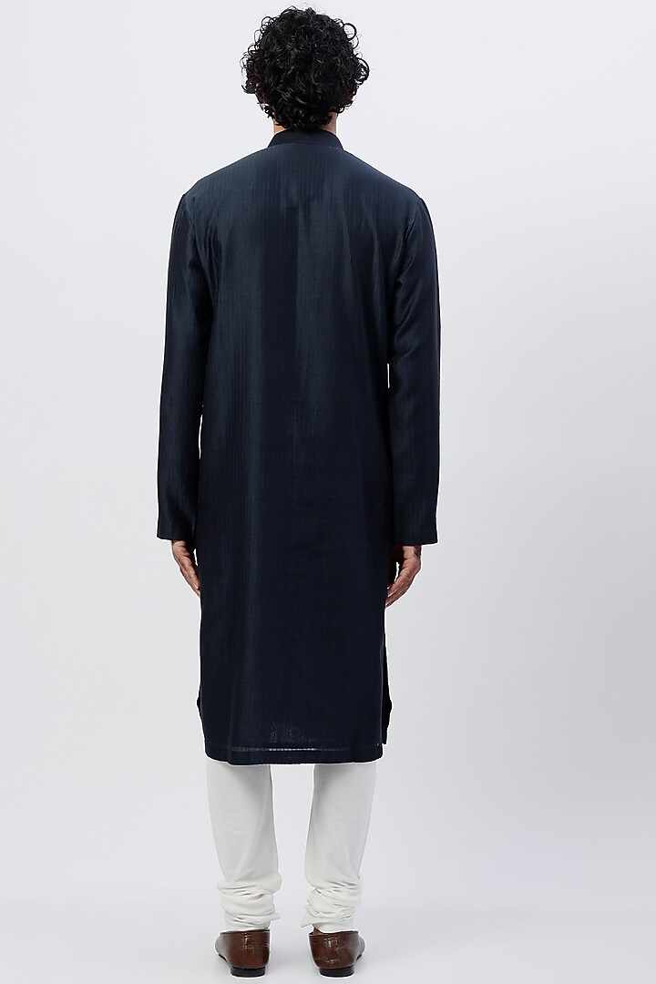 Navy & Green Silk Thread Hand Embroidered Kurta Set by Rohit Gandhi & Rahul Khanna Men at Pernia's Pop Up Shop