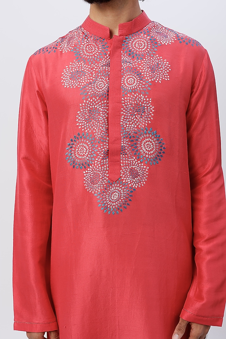 Red Silk Embroidered Kurta Set by Rohit Gandhi & Rahul Khanna Men at Pernia's Pop Up Shop