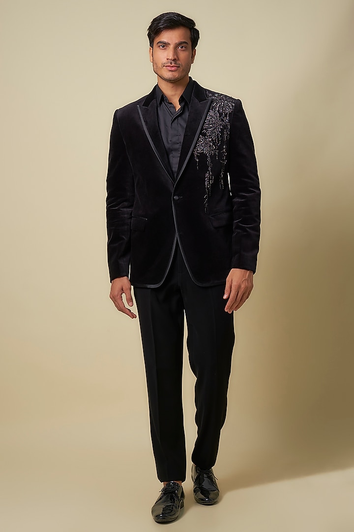 Black Velvet Metallic Cut Bead Embroidered Tuxedo Set by Rohit Gandhi & Rahul Khanna Men at Pernia's Pop Up Shop