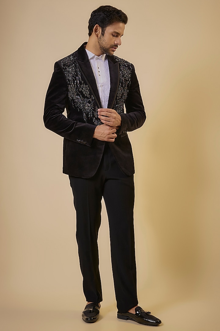 Black Velvet Metallic Cut Bead & Crystal Embroidered Tuxedo Set by Rohit Gandhi & Rahul Khanna Men at Pernia's Pop Up Shop