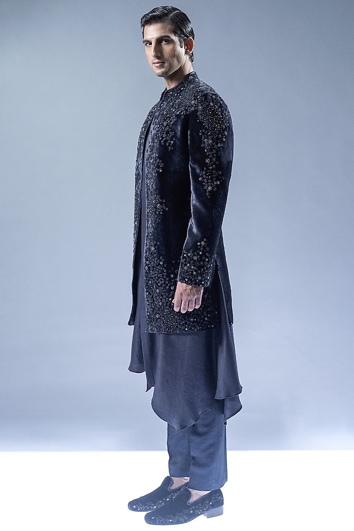 French Navy Velvet Floral Embroidered Groom Sherwani Set by Rohit Gandhi & Rahul Khanna Men at Pernia's Pop Up Shop