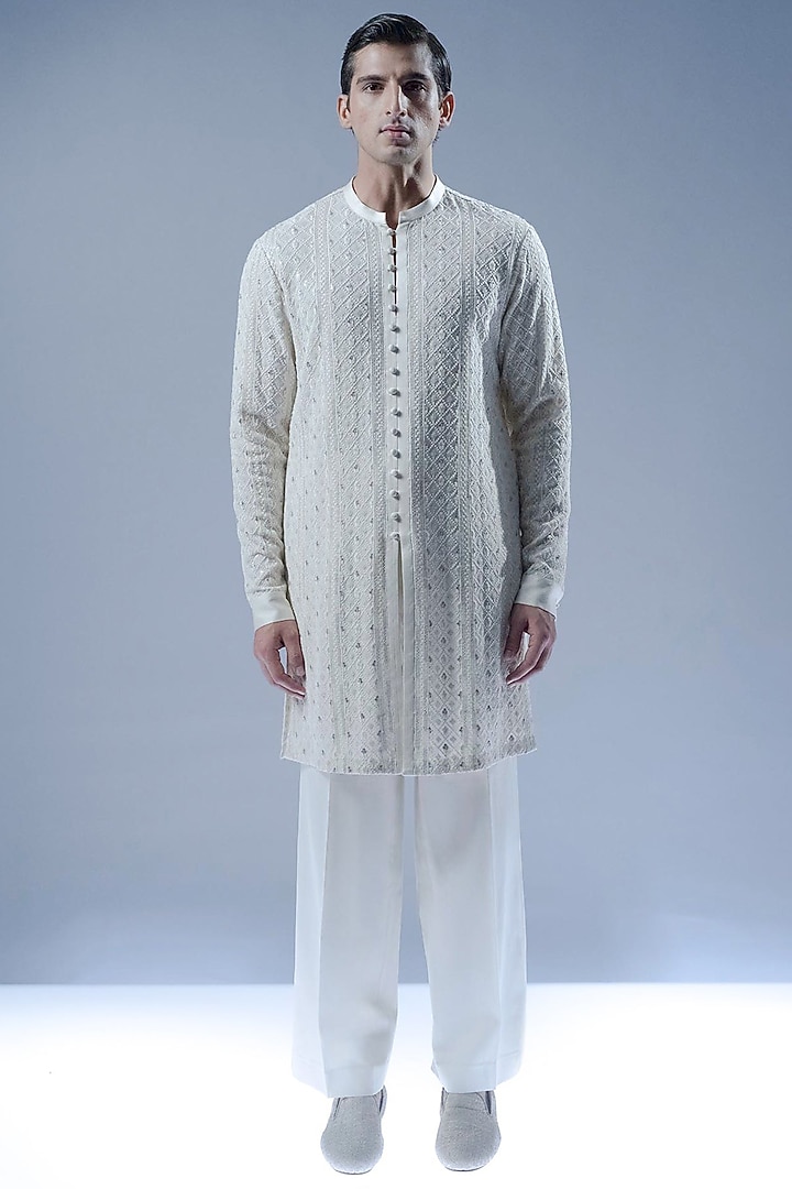 Beige Chikankari Floral Embroidered Kurta Set by Rohit Gandhi & Rahul Khanna Men at Pernia's Pop Up Shop